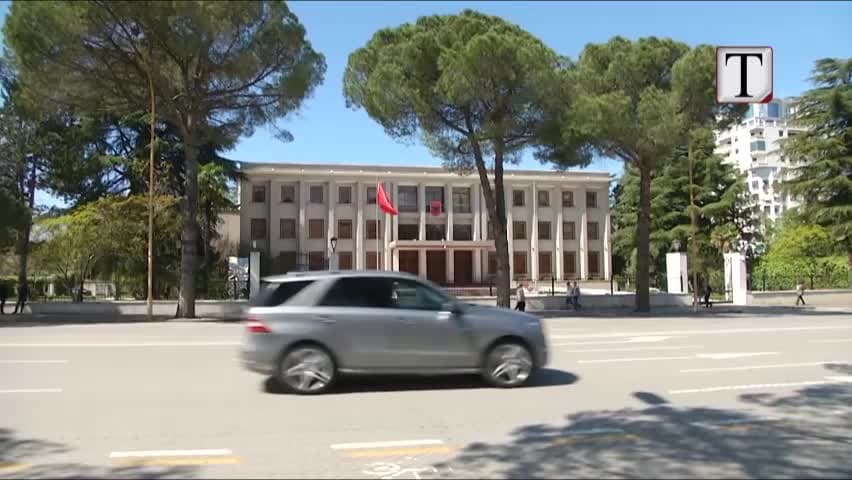 A mundet presidenti ta revokojë votën pro rezolutës? (VIDEO)