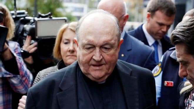 Kryepeshkopi Philip Wilson jep dorëheqjen pasi fshehu abuzimet seksuale