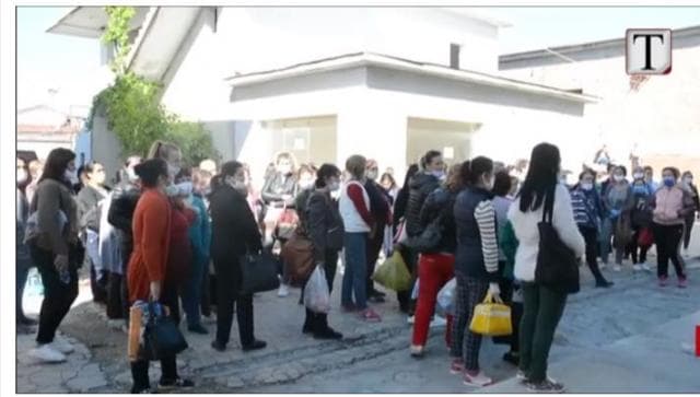Punonjësit e fasonerisë së Cërrikut në protestë (VIDEO)
