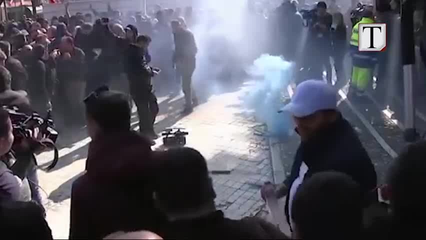 Protesta/ Opozita nis mosbindjen civile, Basha: Rama u shpalli luftë qytetarëve (VIDEO)