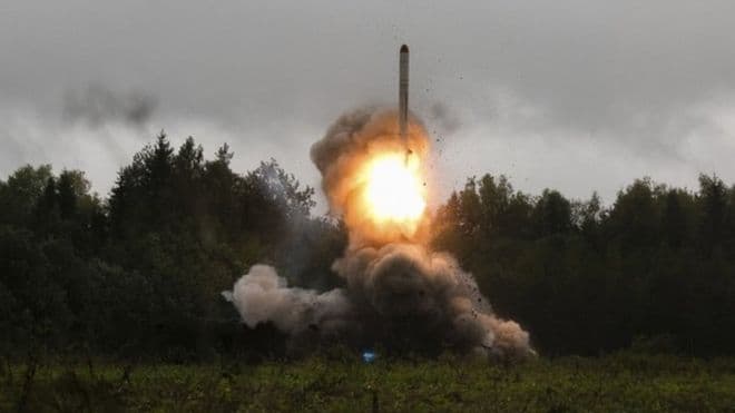 NATO akuzon Rusinë për shkeljen e traktatit të raketave bërthamore. Pompeo: Moska ka 60 ditë kohë 