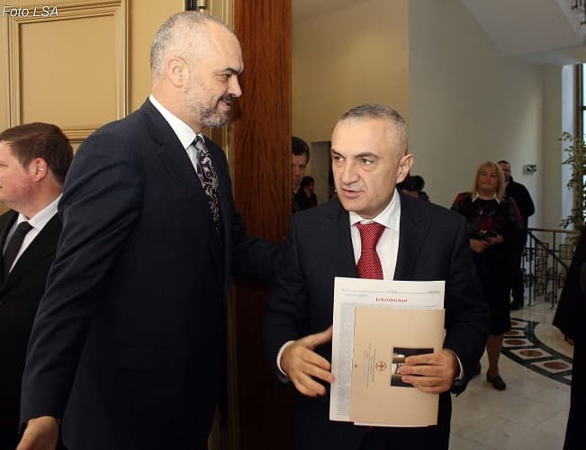 Mosdekretimi i Lleshit, Rama: Meta shkeli Kushtetutën. Presidenca: Ka përfunduar koha e drejtimit me Sekretar të Parë (VIDEO)