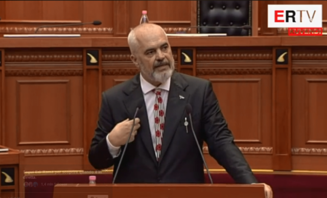 Rama nga Kuvendi merr në mbrojtje Thaçin e Veselin: Aktakuzat ndaj tyre hodhën baltë mbi Kosovën dhe krejt shqiptarinë