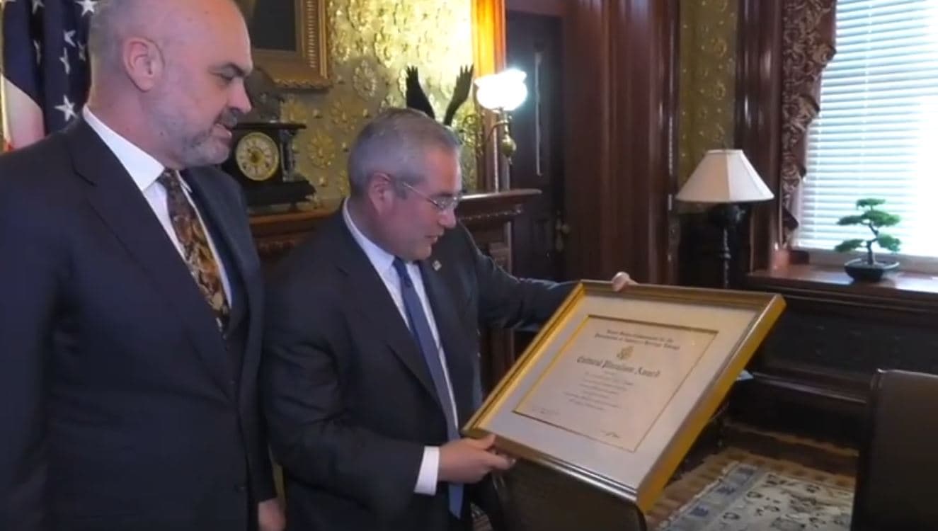 Rama nderohet me çmimin për “Pluralizmin Kulturor” në SHBA