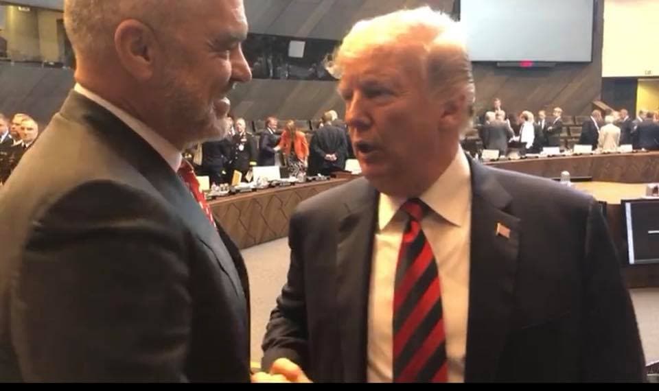 Samiti i NATO-s, Rama fotografohet me Trump (FOTO)