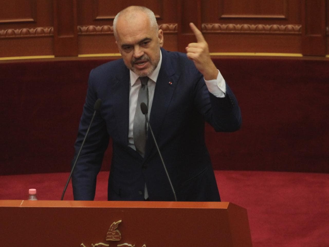 Rama: Nga 1 janari, fund basteve në zonat e banuara (VIDEO)