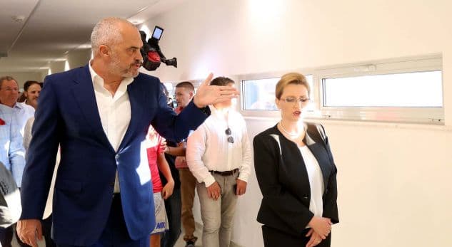 "Për Shkodrën 29 nëntori është një ditë e zezë", Rama i përgjigjet deklaratës së Voltana Ademit: Mirë lajthitën, po pse të tërë menjëherë