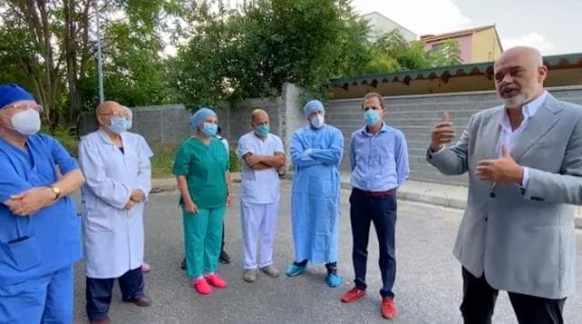 Rama: Rritje e konsiderueshme pagash për mjekët dhe infermierët (VIDEO)