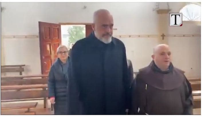 Rama dhe Veliaj në Laç, prezantohet projekti i 500 shtëpive (VIDEO)