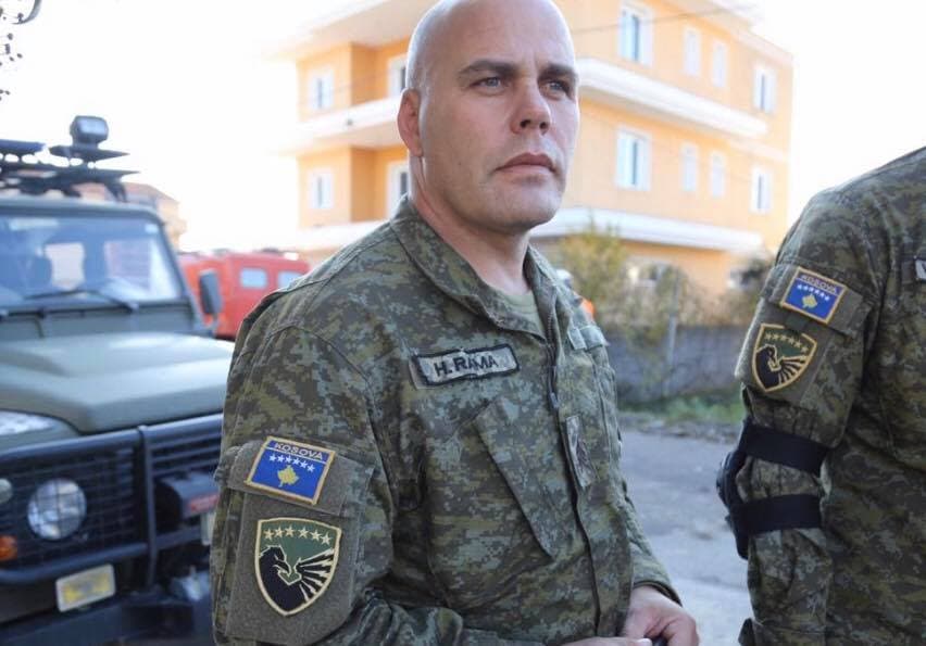 Rama publikon foton e ushtarit nga Kosova: Heronjtë ta mbushnin plot syrin