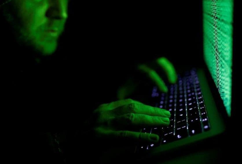 FBI paralajmëron se rusët hakuan qindra mijëra rutera