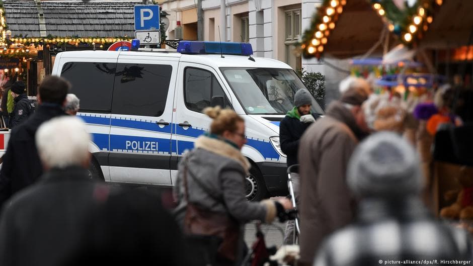 Gjermani, policia gjen eksploziv në tregun e Krishtlindjes