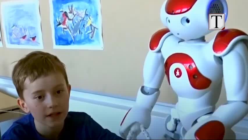 Finlandë, mësuesi robot që mëson nxënësit (VIDEO)