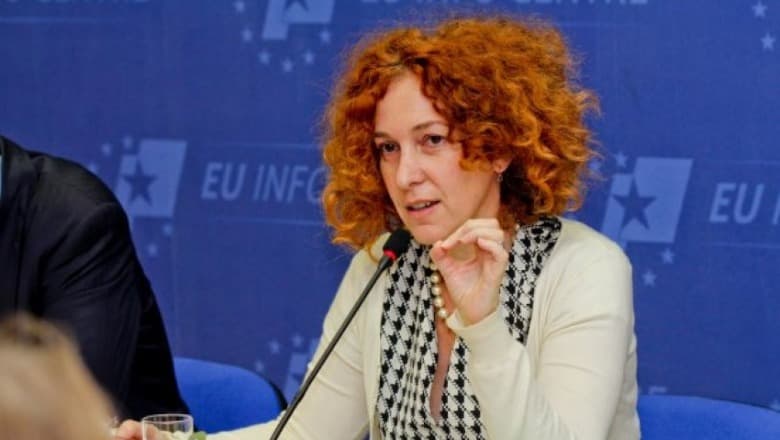 Teatri Kombëtar, reagon ambasadorja e BE-së: Dëgjoni qytetarët tuaj (VIDEO)