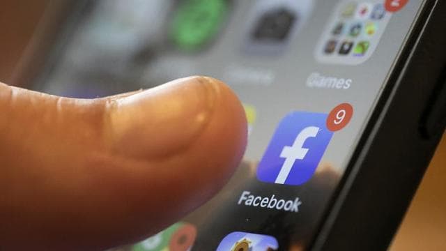 Rumani/ Hapja e profileve false në rrjetet sociale bëhet vepër penale