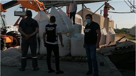 Rumani: Policia zbulon 8,500 ton nitrat amoni, tre herë më shumë se sasia që shkaktoi shpërthimin në Bejrut
