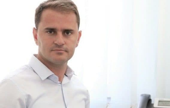 Zyrtari komunal në Kosovë vdes nga Covid-19 në moshën 34-vjeçare