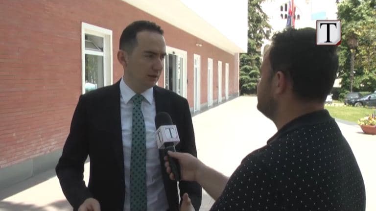 Detajet e protestës/ Ervin Salianji: Jo si ajo në Kukës (VIDEO)