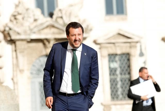 Paralajmërimi i Salvinit nga Siçilia: Italia nuk do të jetë më "kampi i refugjatëve në Evropë"