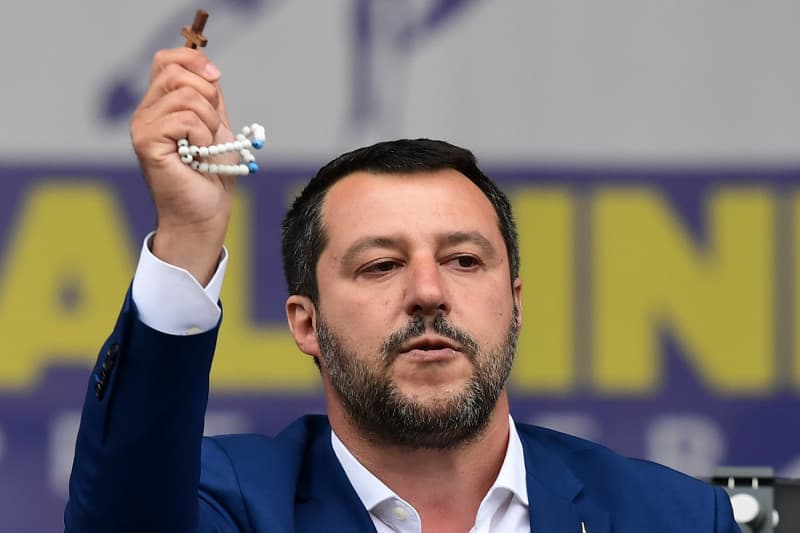 Marrëdhënia e komplikuar e Salvinit me Papën, një betejë për shpirtin e Italisë