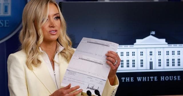 Trump dhuron pagën prej 100 000 dollarësh për pacientët me koronavirus
