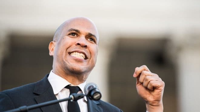 Senatori demokrat i New Jersey i bashkohet garës për president të SHBA-së