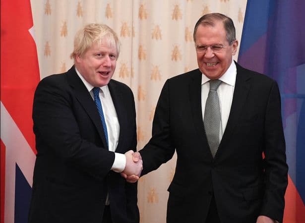 Krahasimi me olimpiadën e Hitlerit, Rusia tallet me Britaninë (VIDEO)