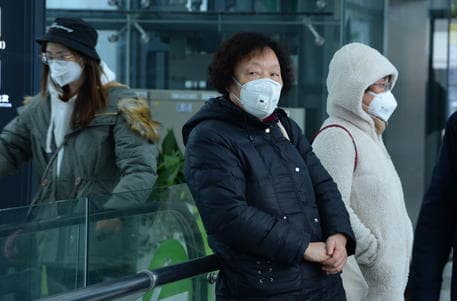 Virusi i Kinës, viktima e parë në Shanghai