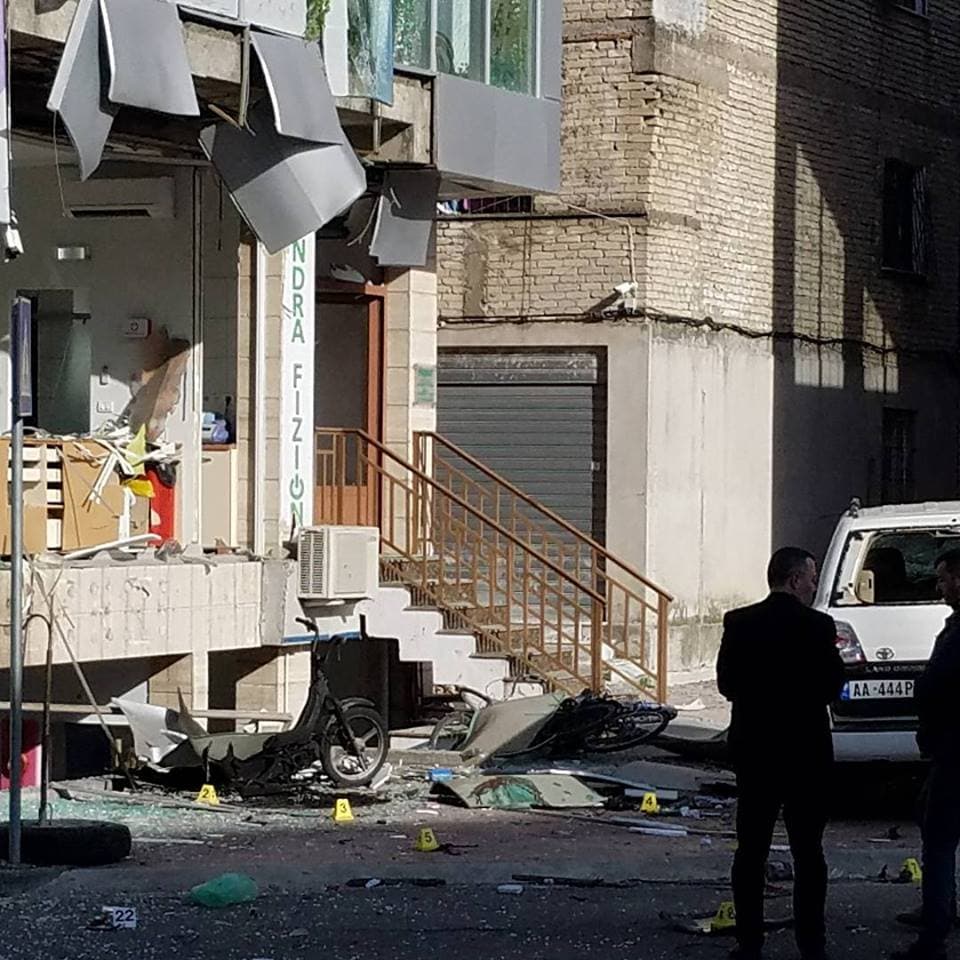 Shpërthimi në Shkodër /Policia: Janë plagosur 8 persona, dy në gjëndje të rëndë (VIDEO)