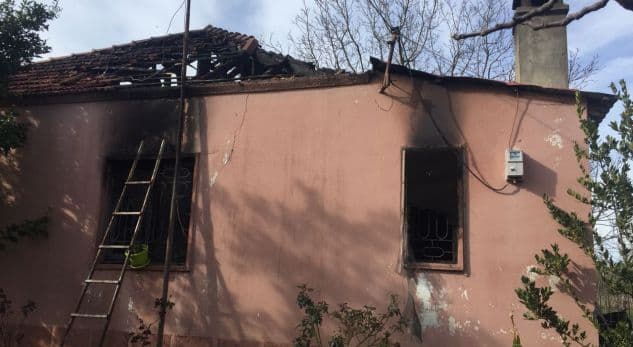 Shkrumbohet nga zjarri një banesë në Lezhë, shkak bombola gazi