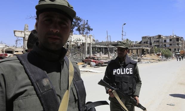 Inspektorët e armëve kimike ndalohen në qytetin Duma, Moska dhe Siria thonë se është çështje sigurie