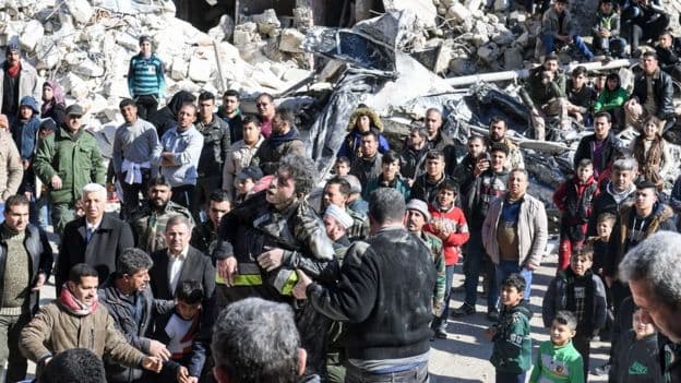 Ndërtesa e shkatërruar nga lufta në Siri i merr jetën 11 personave mes tyre 4 fëmijë