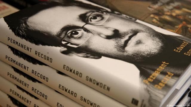 Snowden heq dorë nga 5 milionë dollarët e librit dhe konferencave