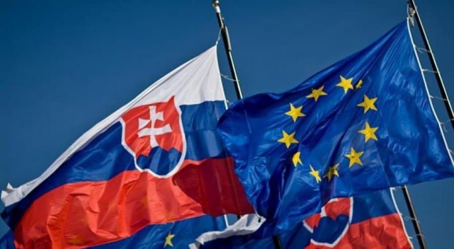 Mosnjohja e Kosovës, Sllovakia propozon që Samiti i Sofies të mbahet pa simbole