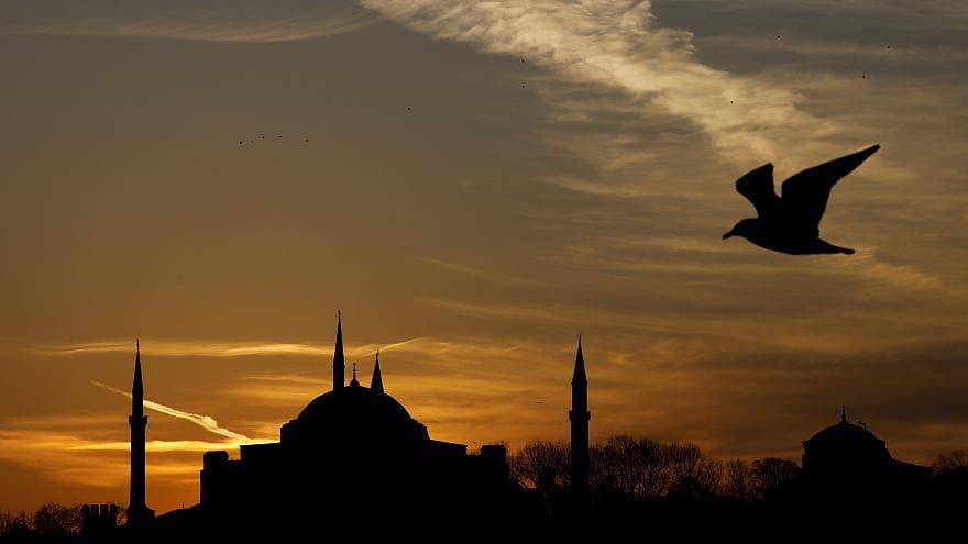 Vendimi i Erdoganit që mund të zemërojë Greqinë: Muzeu kthehet në xhami