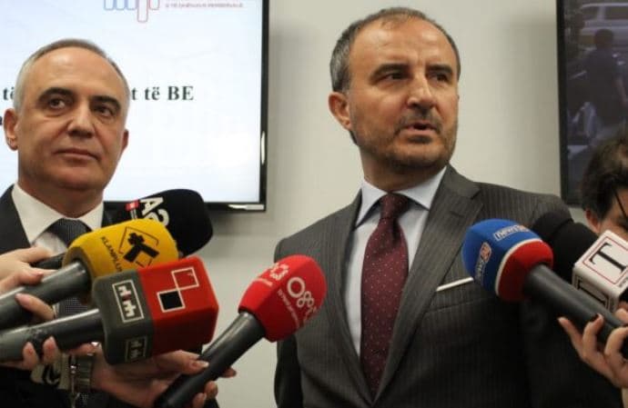 Ambasadori Soreca: Opozita të marrë pjesë në zgjedhjet vendore