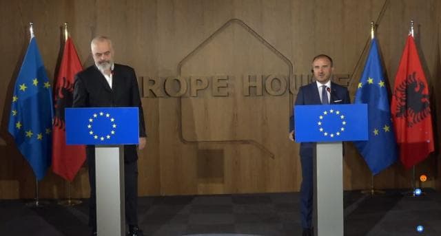  Dita e Europës/ Rama me Sorecën: Jam gati të ulem me Metën dhe Bashën në një tryezë për diskutim për anëtarësimin në BE