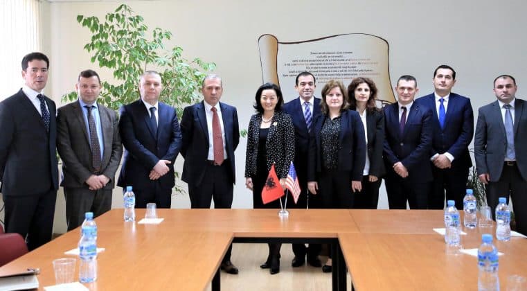 Ambasadorja Kim takon prokurorët e SPAK: SHBA, ndihmë të vazhdueshme teknike