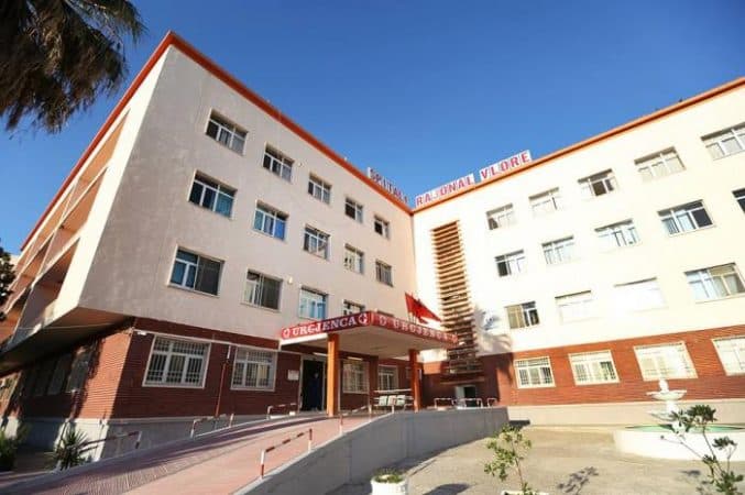 Vlorë, një 14-vjeçar mbërrin i vdekur në spital