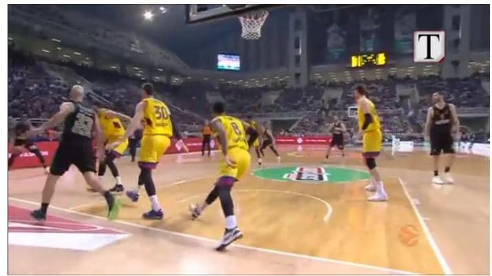 Barcelona përmbys Panathinaikos (VIDEO)