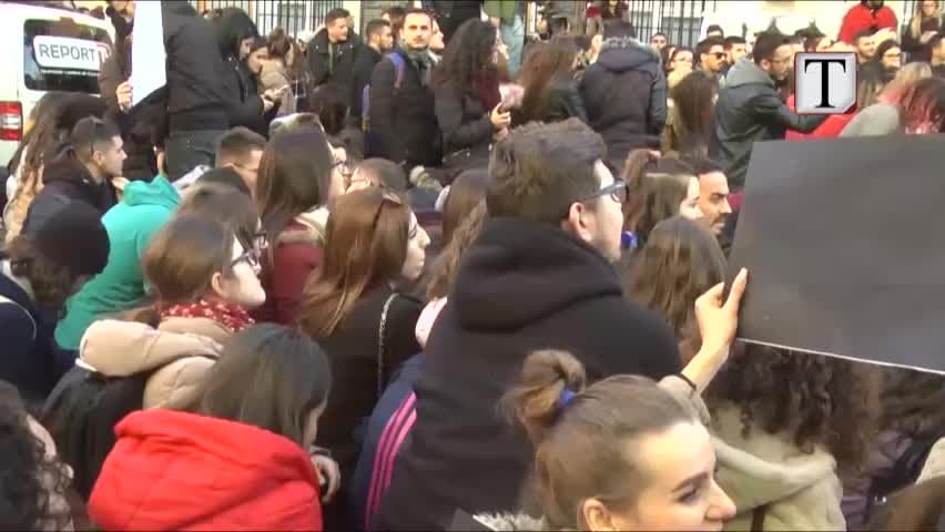 Këshillat Studentorë “rrëzojnë” platformën e qeverisë: Në janar gati e jona! (VIDEO)