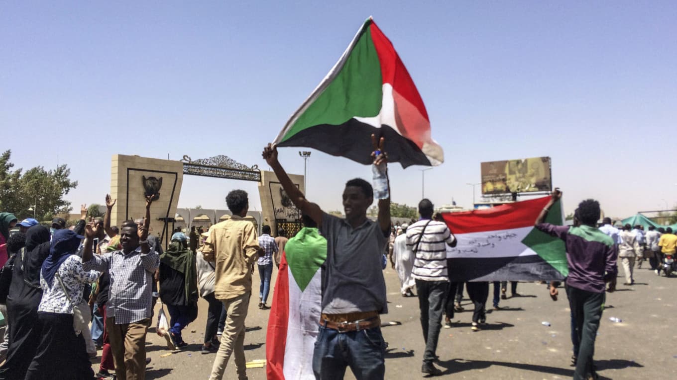 Sudan, organizatat e revolucionit refuzojnë të jenë pjesë e grushtit të shtetit