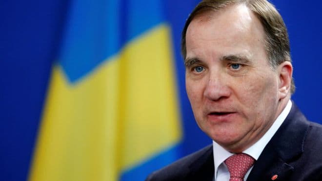 Kryeministri suedez Stefan Lofven nuk i mbijeton mocionit të mosbesimit