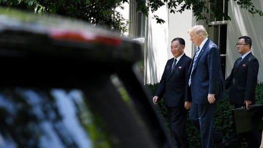 Pompeo takon në Uashington homologun koreano-verior, diskutohet takimi radhës Trump-Kim Jong un