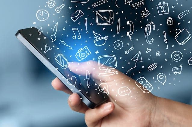 Karantinimi solli rritjen e përdorimit të internetit në Shqipëri, por kanë rënë telefonatat