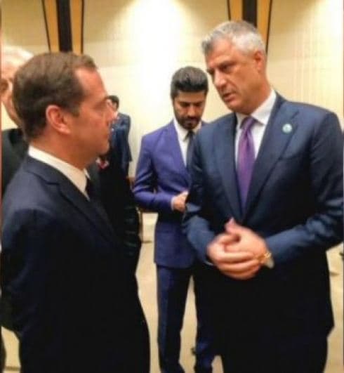 Presidenti Thaçi takohet me kryeministrin e Rusisë