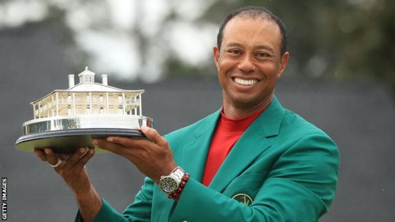 Donald Trump dekoron Tiger Woods me Medaljen Presidenciale të Lirisë