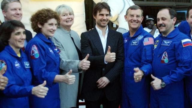 Tom Cruise synon xhirimin e filmit të parë në hapësirë