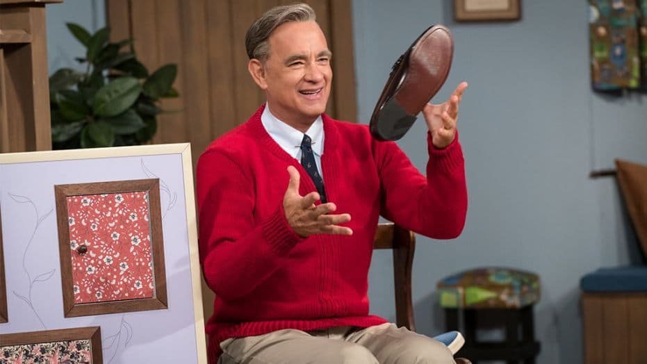 Tom Hanks i përsosur në filmin e tij më të ri