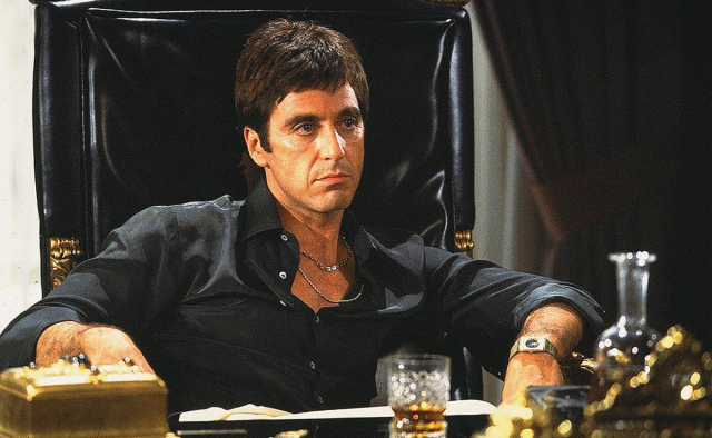 Rikthehet Tony Montana, së shpejti një version i ri i “Njeriut me shenjë”